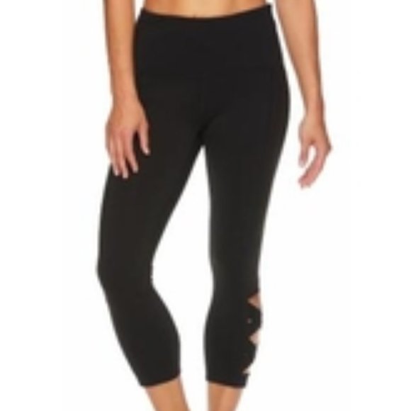 NWT Last One Size S - Picture 3 of 3